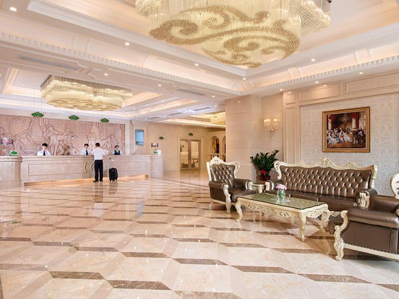 Vienna Hotel Zhongshan XiaoLan Buitenkant foto